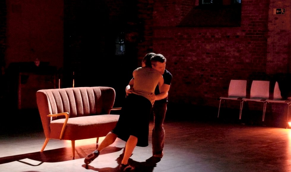 Image:  Brit Rodemund and Henrik Kaalund in Dansity's piece by Eva Villanueva, Pieter de Ruiter, 2010