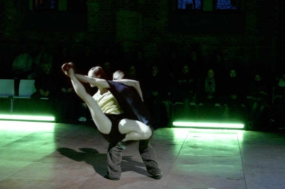 Image:  Brit Rodemund and Henrik Kaalund in Dansity's piece by Eva Villanueva, Pieter de Ruiter, 2010